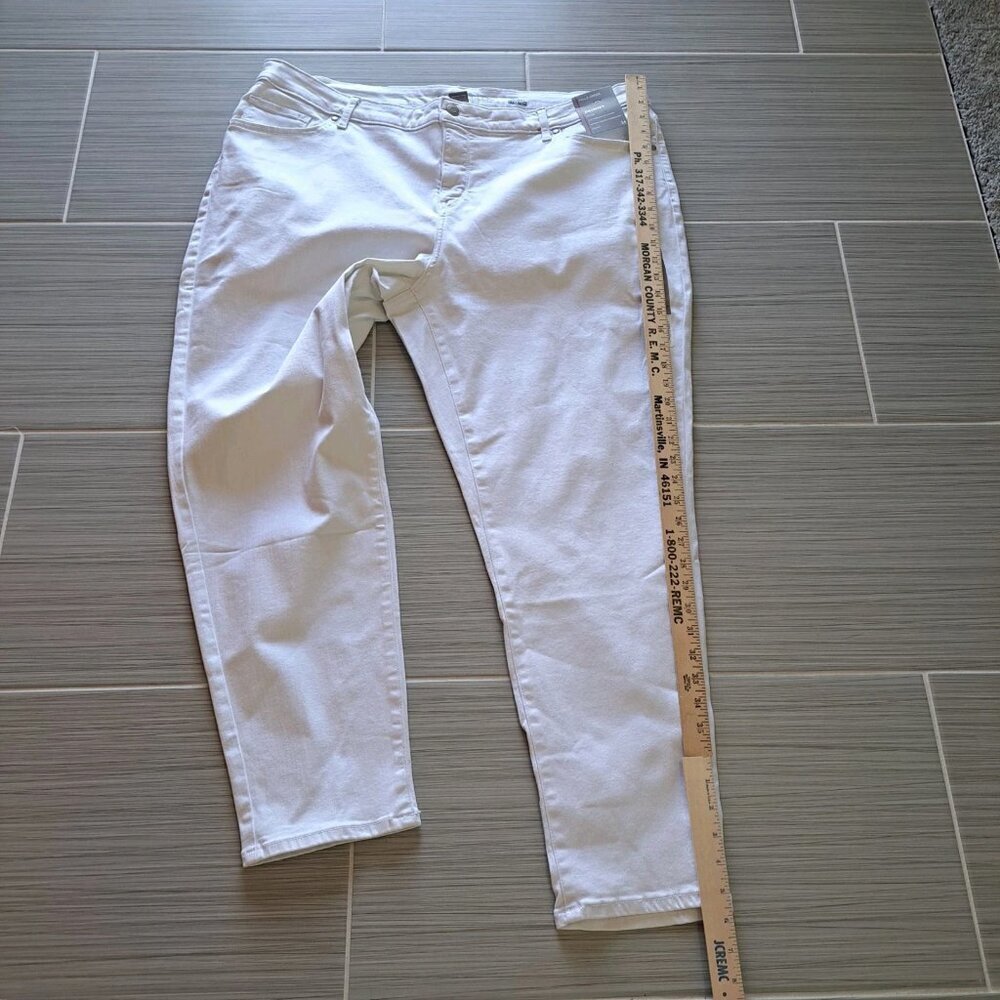New Falls Creek Plus Size 24 White Pants Skinny Mid Rise Slimming Stretch... - Picture 9 of 10